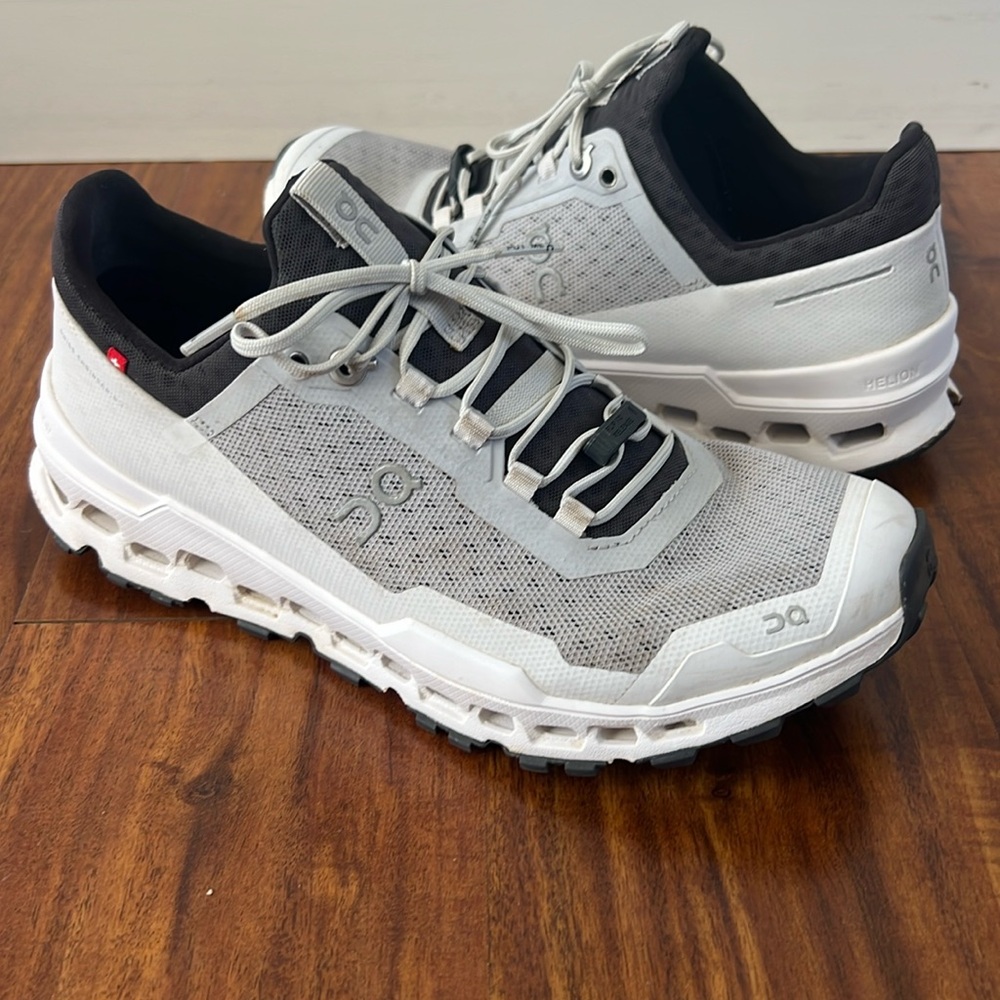 On Running Athletic Shoes - White and Black